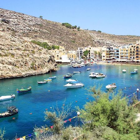 Seafront Apartment With Amazing Sunset View Xlendi Eksteriør billede